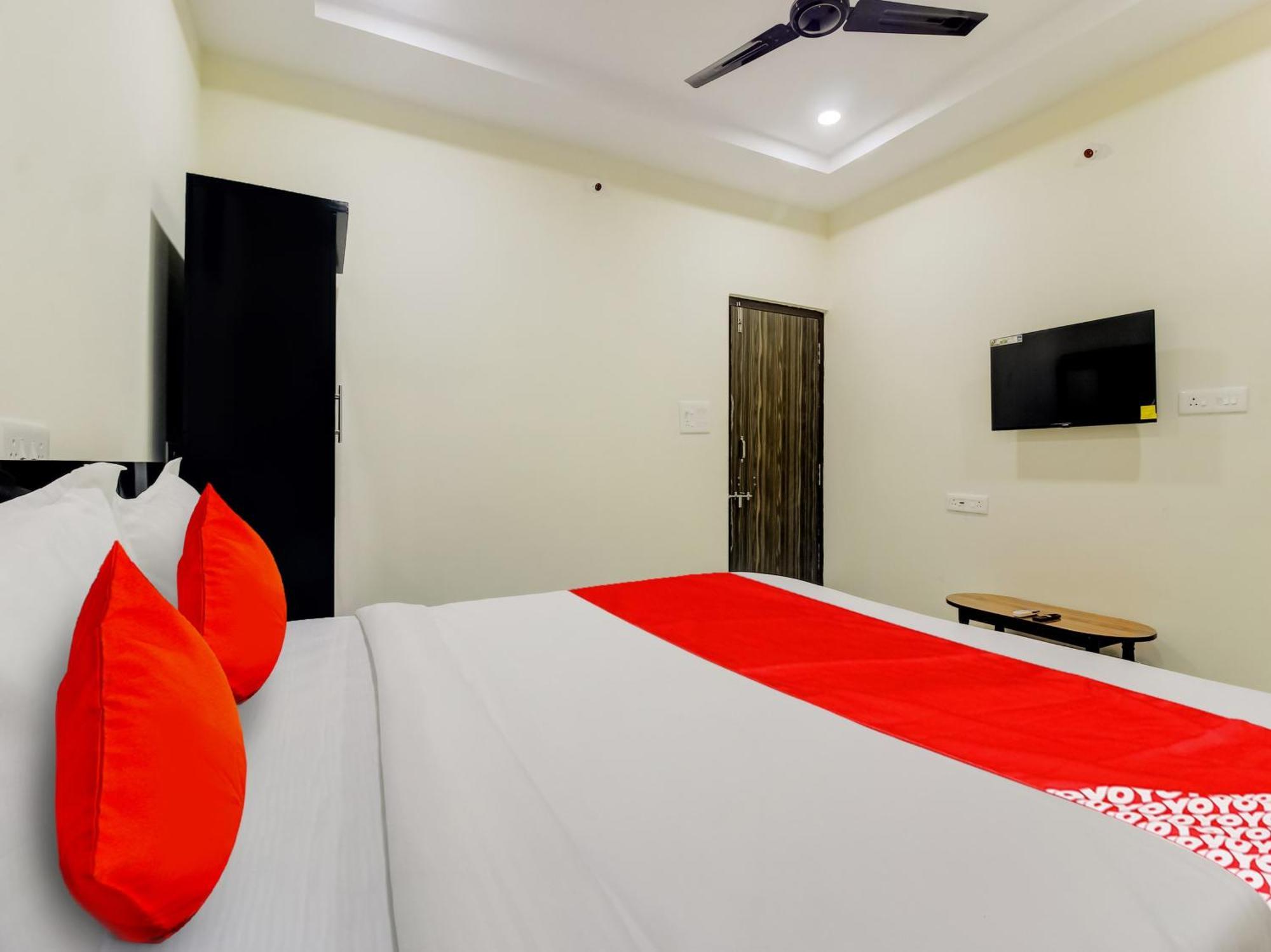 Hotel O Sri Nirvana Pride Ibrahimpatan Exterior photo
