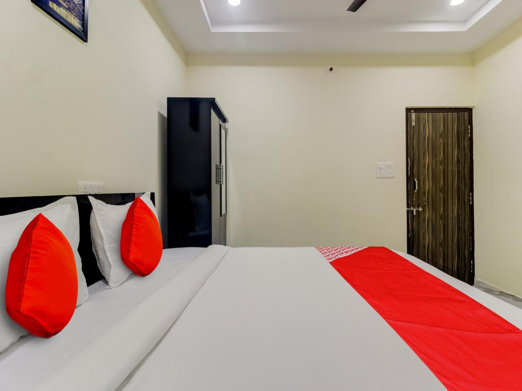 Hotel O Sri Nirvana Pride Ibrahimpatan Exterior photo